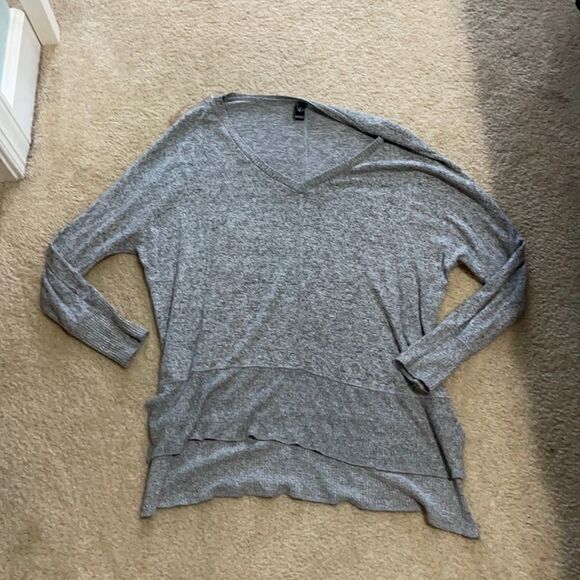 gray and black sweater   - Picture 1 of 3